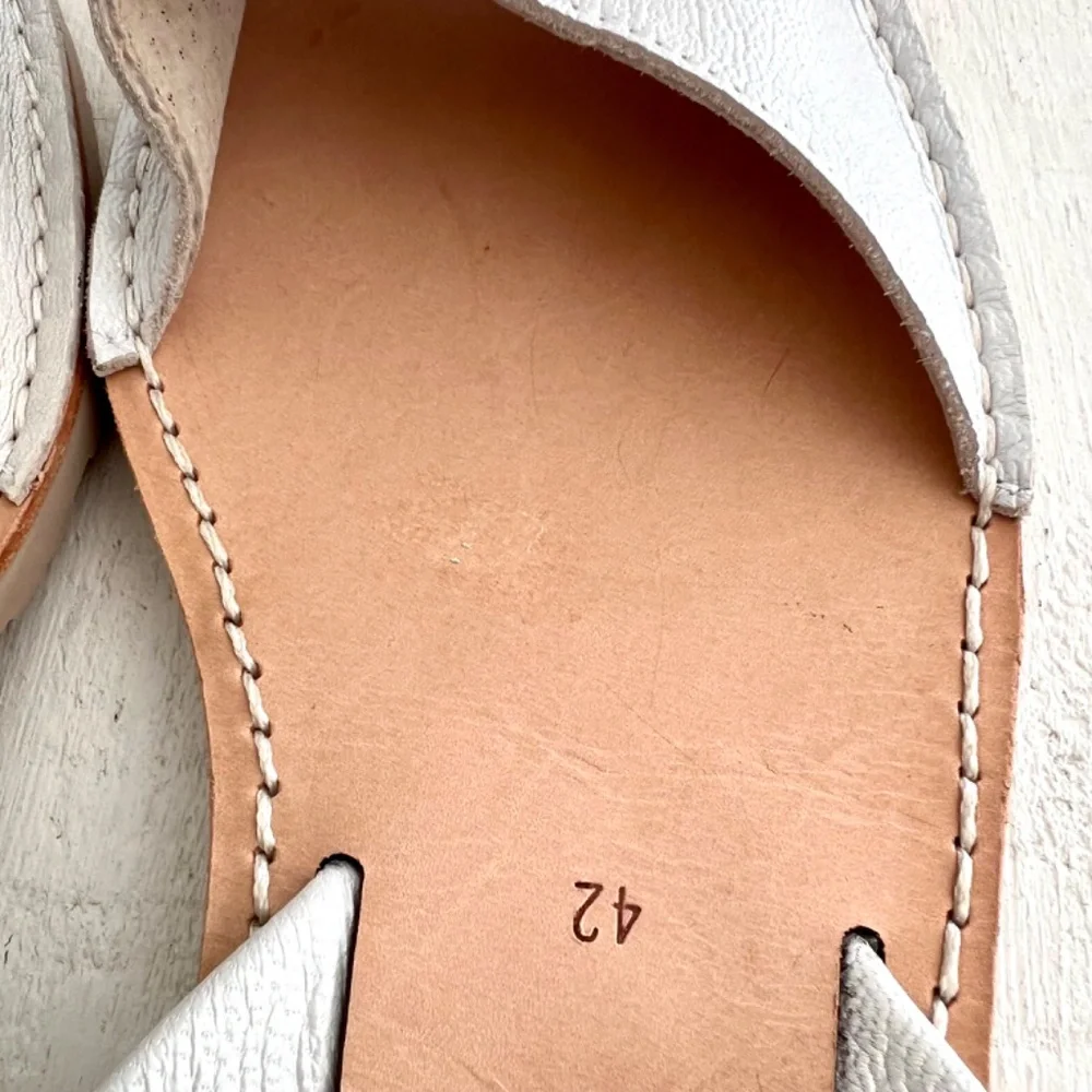 PONS Avarca Classic Leather Sandals in Metallic Bone, Off White - 42/ U.S. 12 - Picture 7 of 11